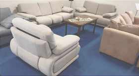 eleganckie meble wypoczynkowe w tkaninie z funkcją spania