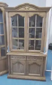 kredens dębowy do salonu
