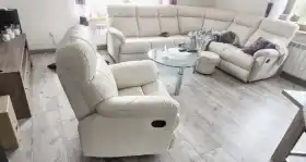 narożnik skórzany z funkcja relaks