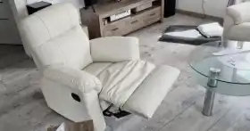 narożnik skórzany z funkcja relaks
