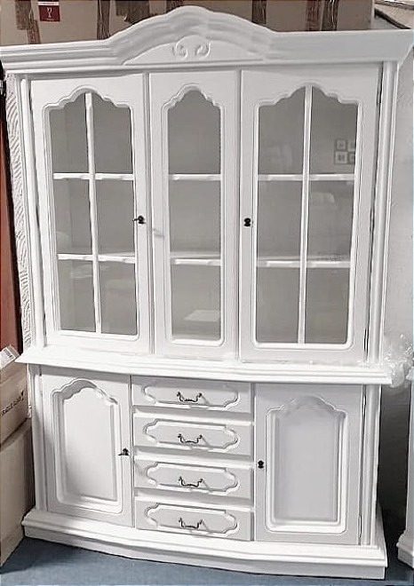 Kredens 3 dębowy biały połączenie funkcjonalności elegancji